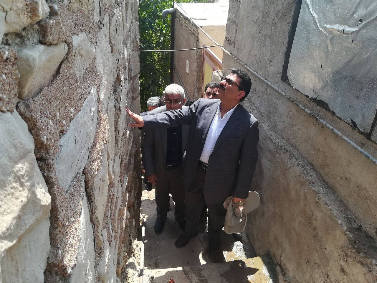مناطق زلزله‌زده مسجدسلیمان مورد بازدید کارشناسان قرار گرفت