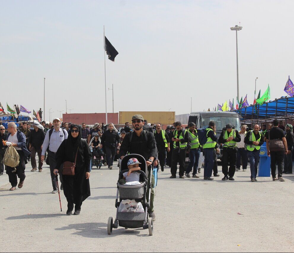 موج جمعیت زائران اربعین حسینی در چذابه