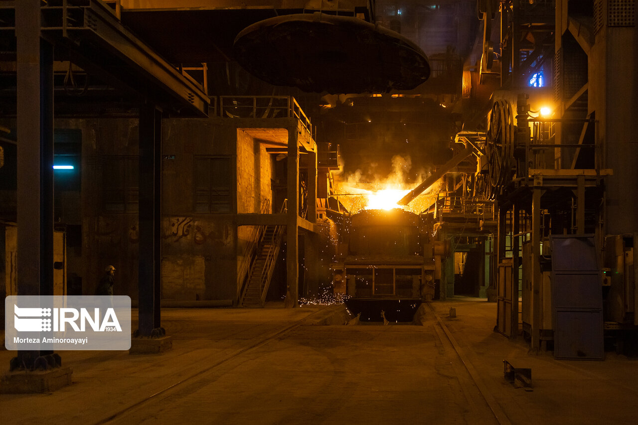 شرکت‌های فولاد مواد اولیه کارخانجات خوزستان را تامین کنند