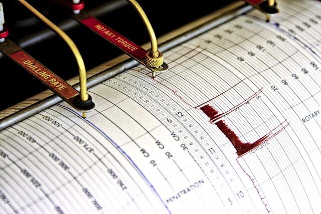 آماده‌باش ۵ فرمانداری در پی زلزله شوشتر / خسارتی گزارش نشده است