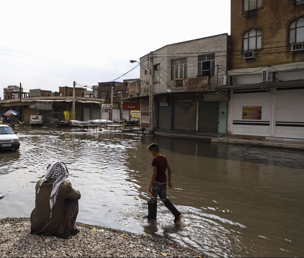 ۲۴۰میلیارد ریال برای خرید تجهیزات رفع آبگرفتگی در خوزستان اختصاص یافت