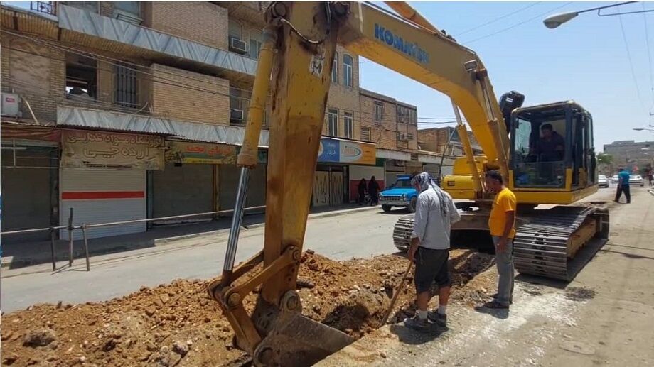 طرح اصلاح شبکه آبرسانی یکی از مناطق شوشتر آغاز شد طرح اصلاح شبکه آبرسانی یکی از مناطق شوشتر آغاز شد