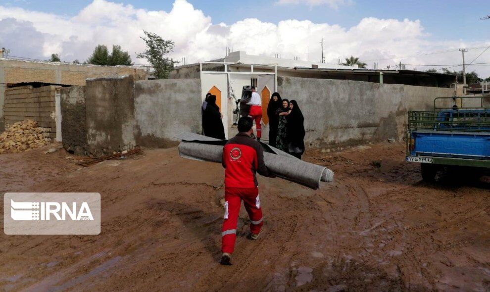 آماده باش تیم های امدادی هلال احمر در پی ورود سامانه بارشی به خوزستان