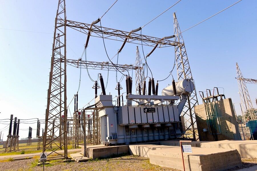 عبور موفق شبکه برق فوق توزیع خوزستان از پیک مصرف تابستان