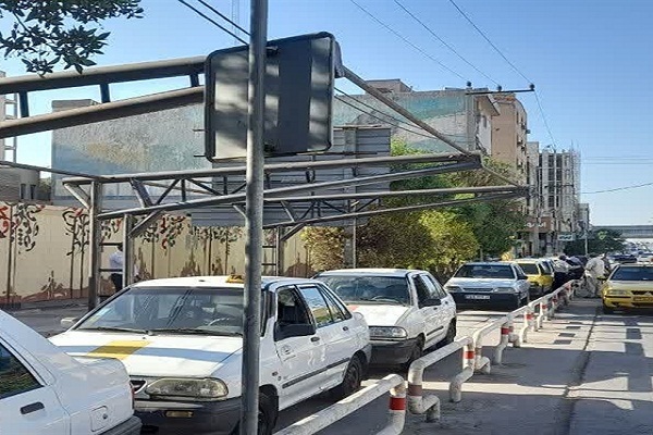 پیشرفت ۴۰ درصدی ساخت اولین ایستگاه مسقف تاکسی در اهواز
