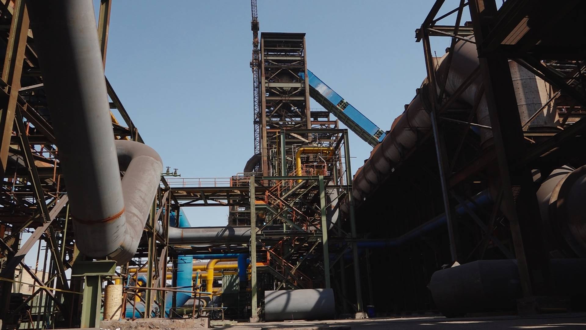 پیشرفت ۹۶ درصدی ساخت کارخانه تولید آهن اسفنجی در فولاد خوزستان
